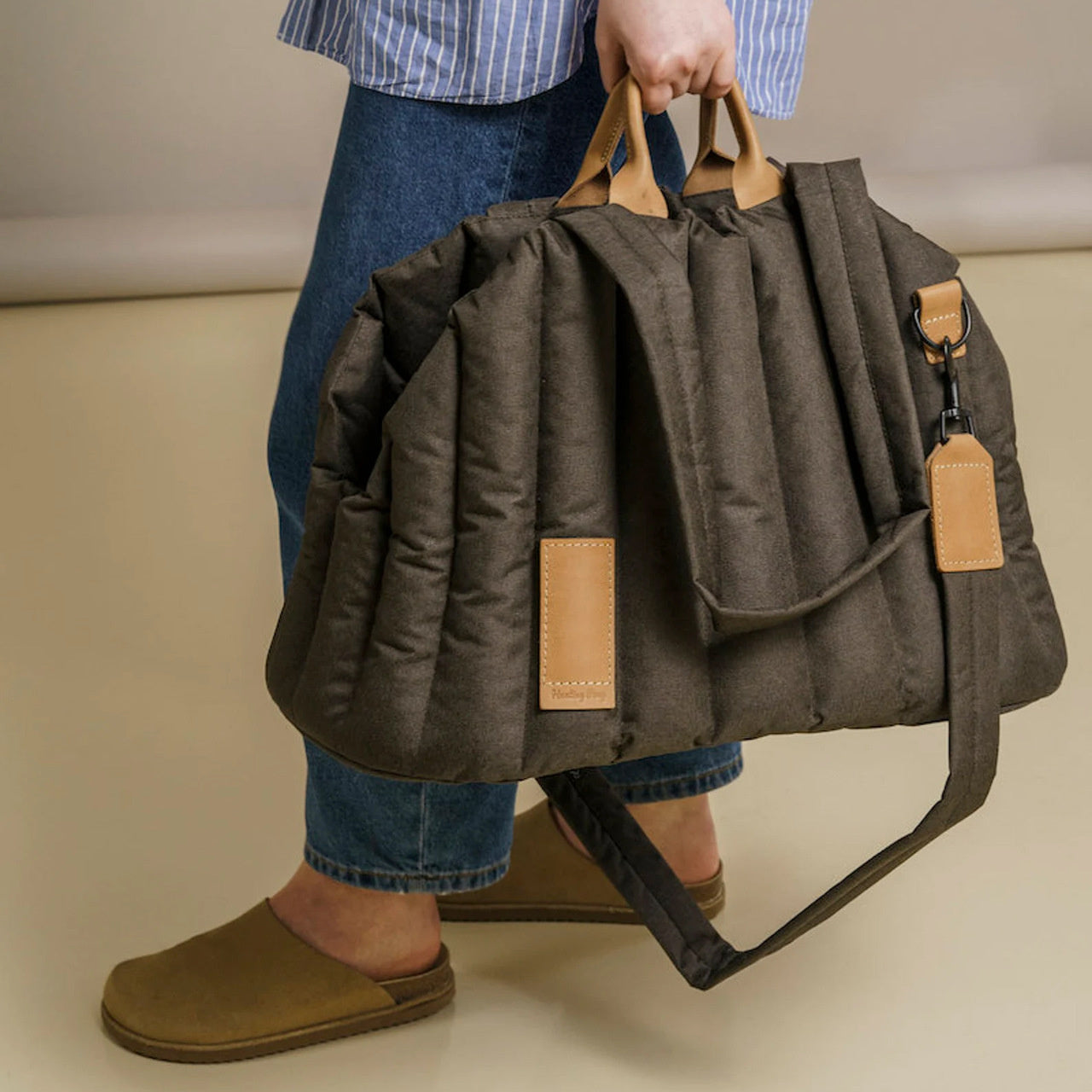 Pet Breathable Outdoor Hiking Travel Sling Carrier Bag